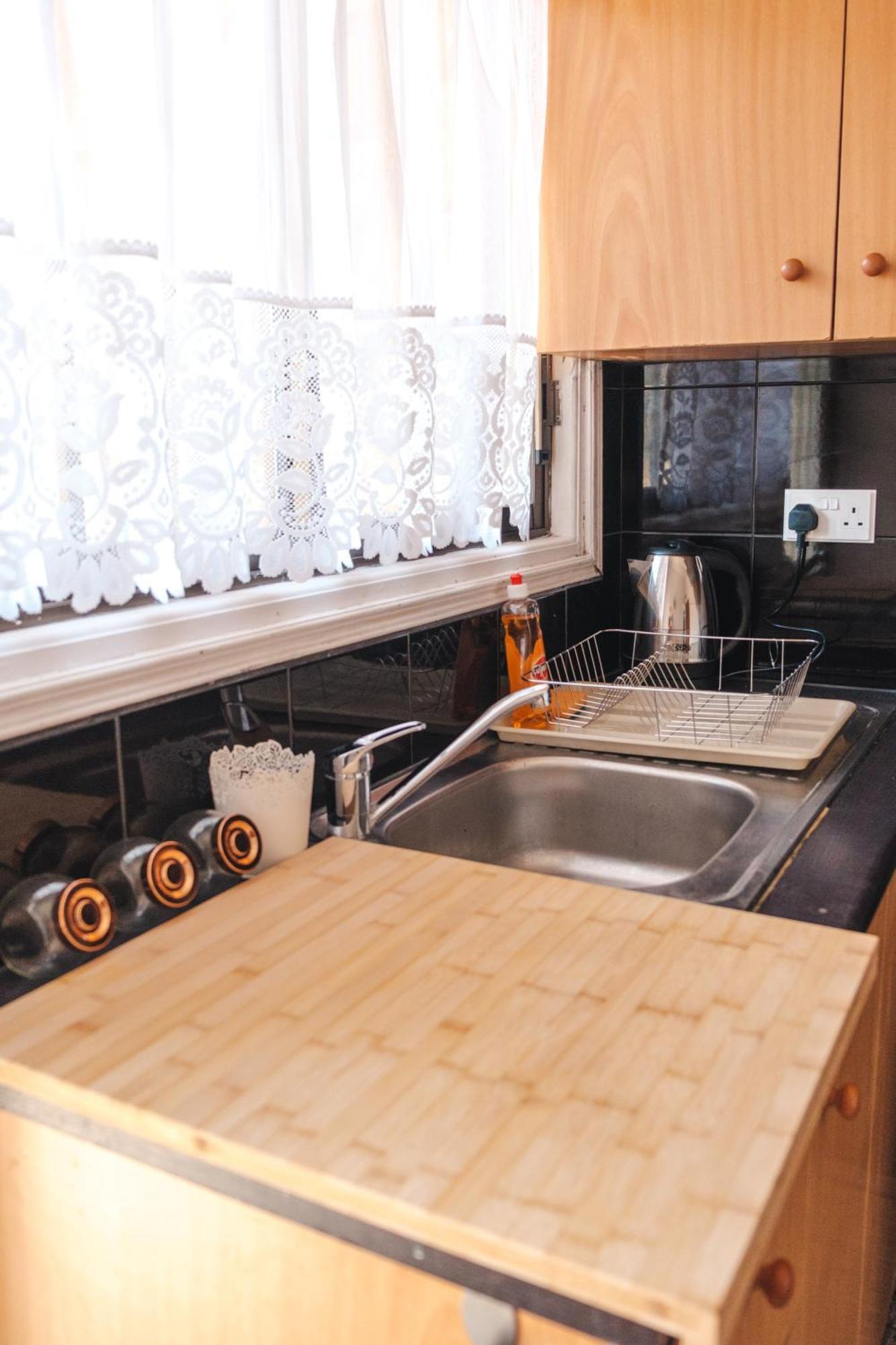 איה נאפה Serenityone - Centrally Located One Bedroom Apt מראה חיצוני תמונה